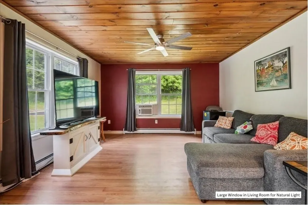 201 Mockingbird Way Franklin VT 05457