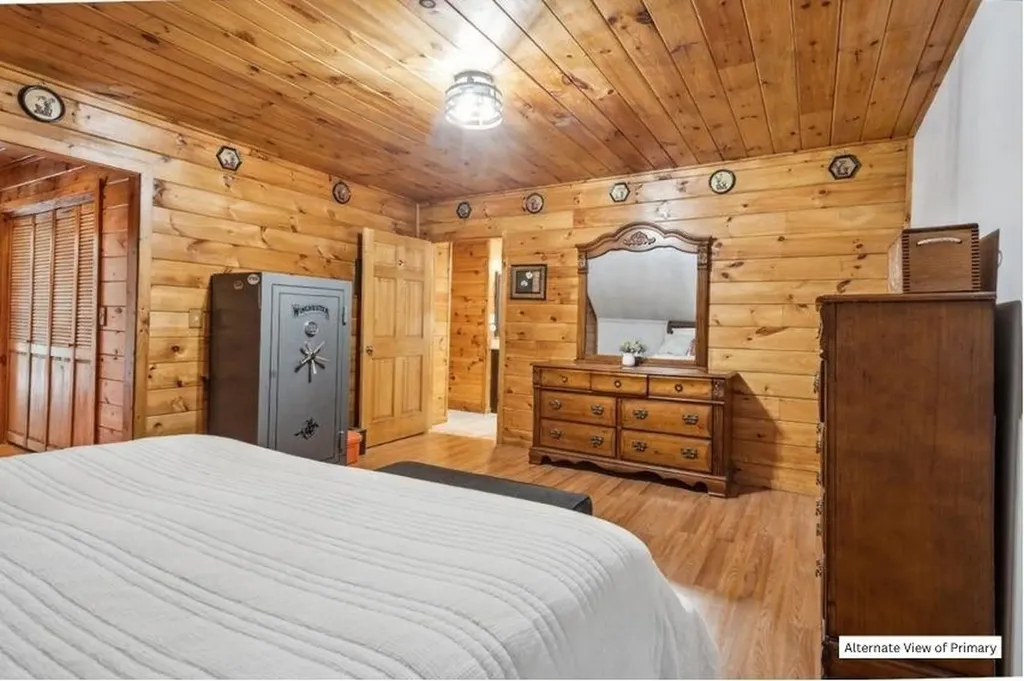 201 Mockingbird Way Franklin VT 05457