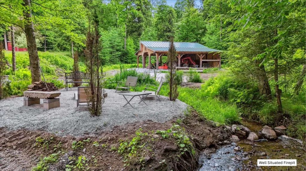 201 Mockingbird Way Franklin VT 05457