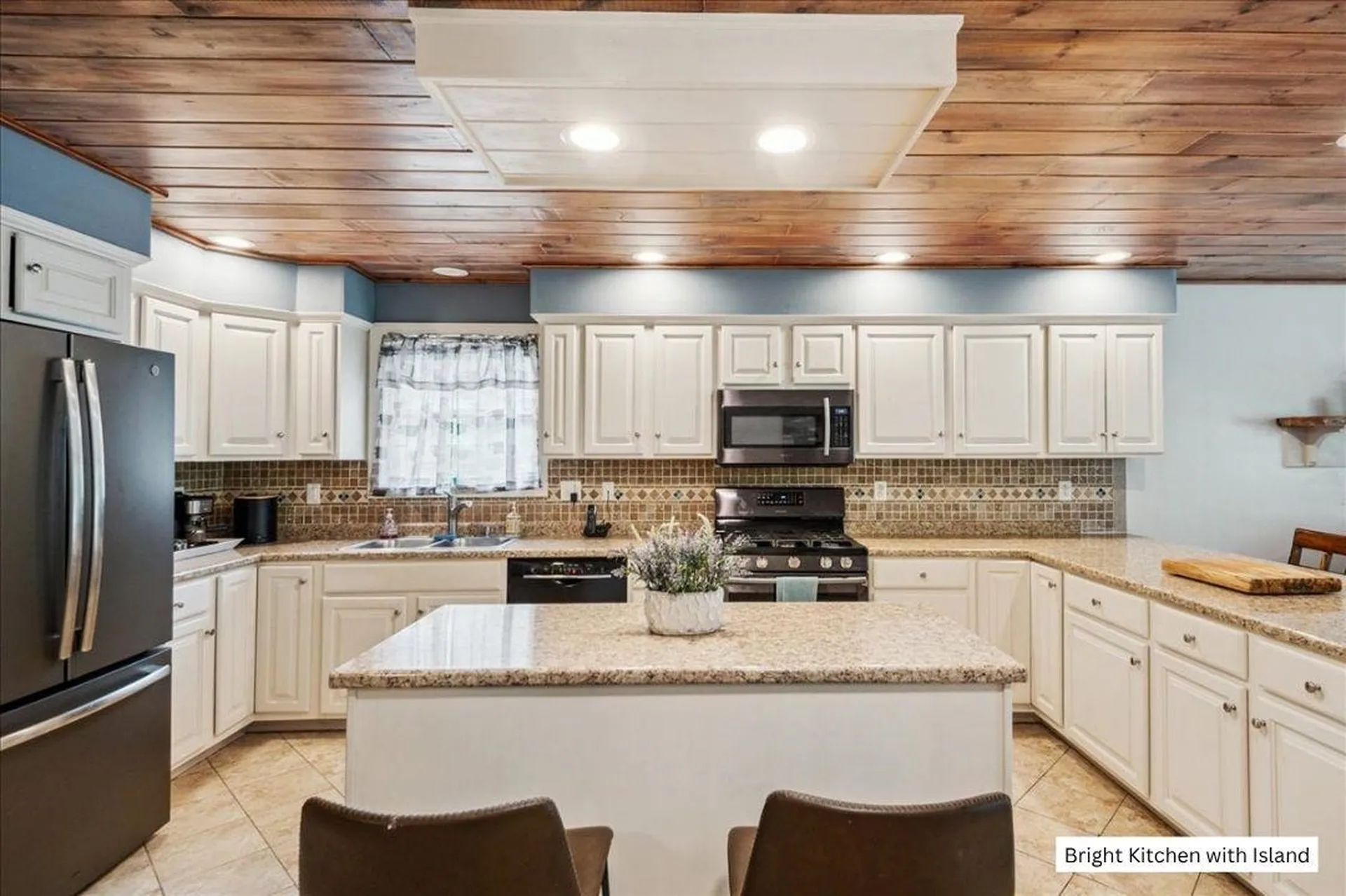 201 Mockingbird Way Franklin VT 05457