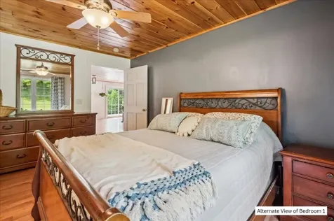 201 Mockingbird Way Franklin VT 05457