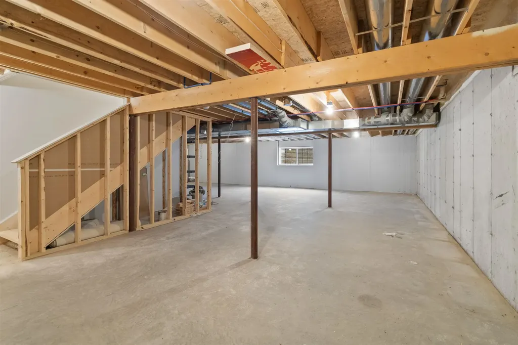 12 Brittany Lane St. Albans Town VT 05478