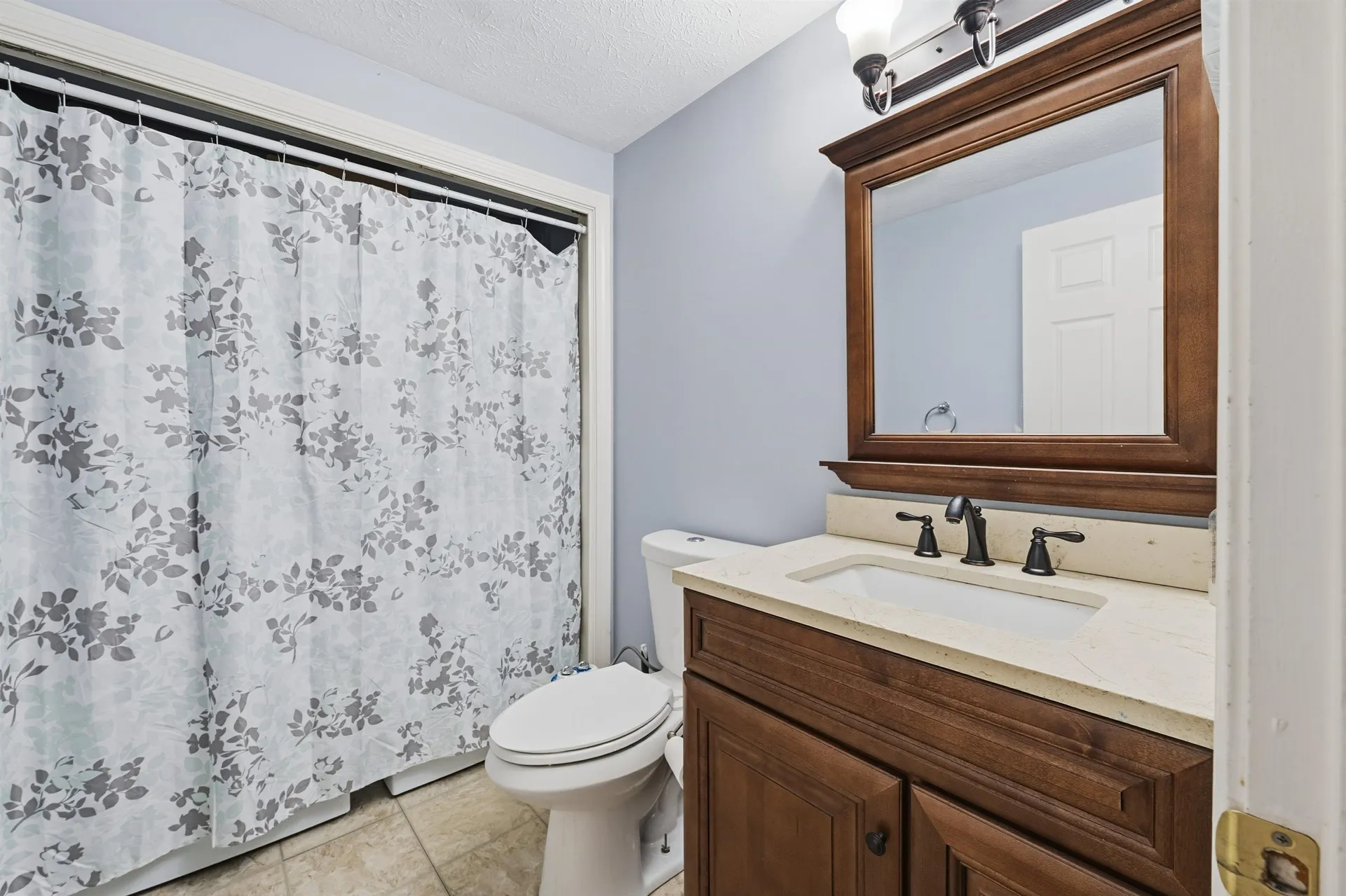 46 Andover Down Nashua NH 03063