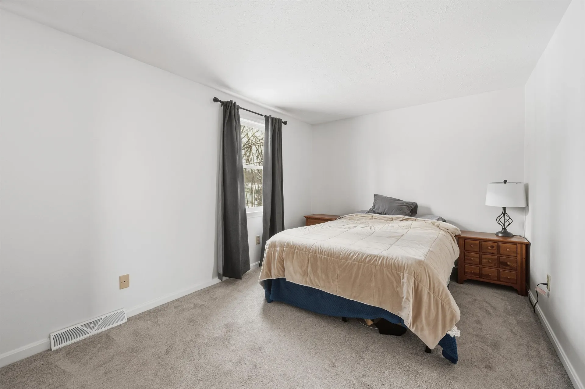 46 Andover Down Nashua NH 03063