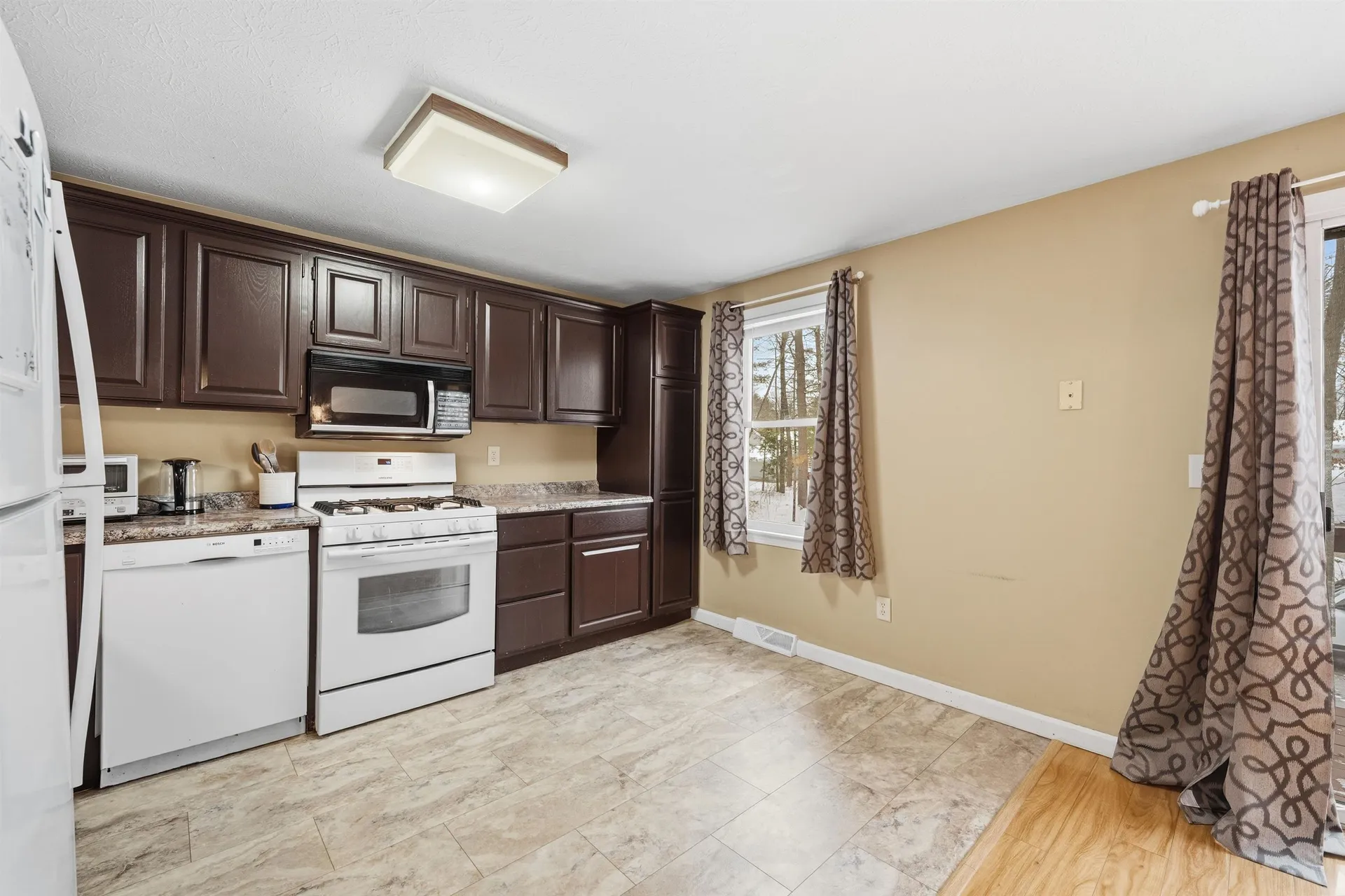 46 Andover Down Nashua NH 03063