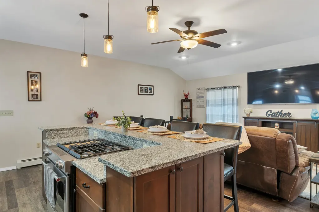 11 E Dunbarton Road Goffstown NH 03045