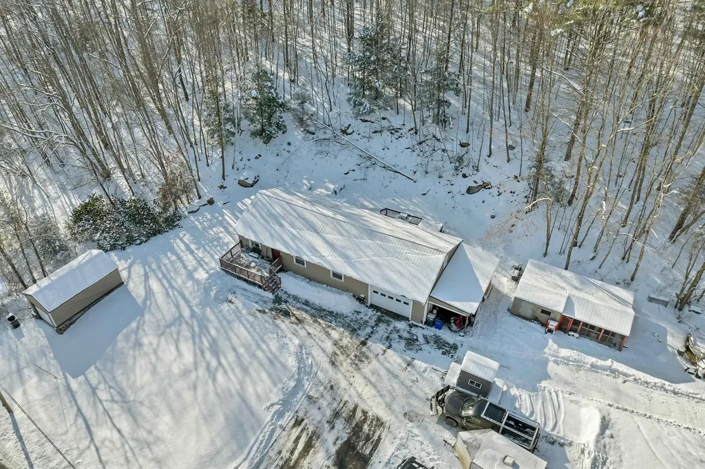 11 E Dunbarton Road Goffstown NH 03045