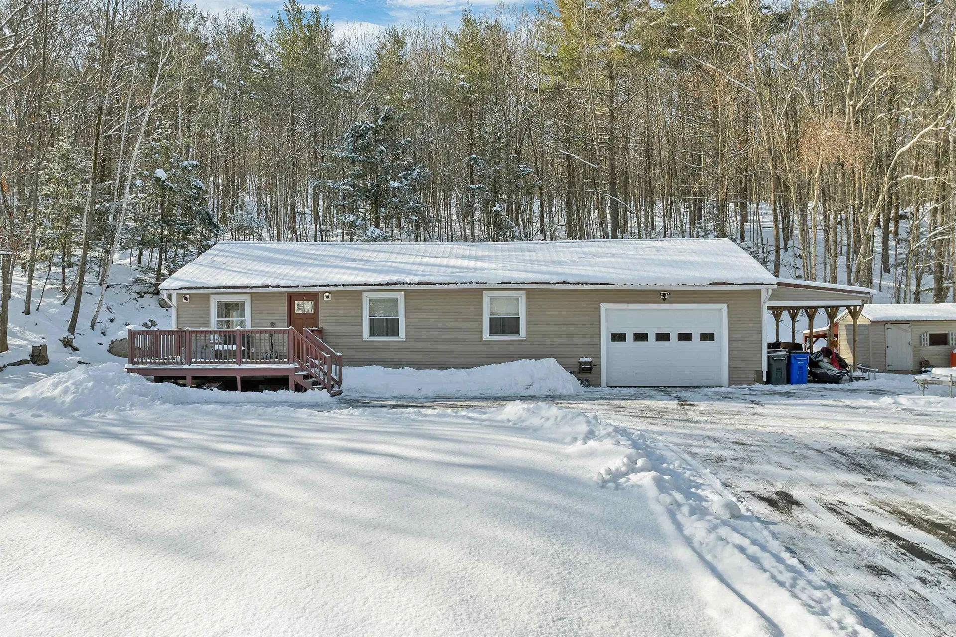 11 E Dunbarton Road Goffstown NH 03045