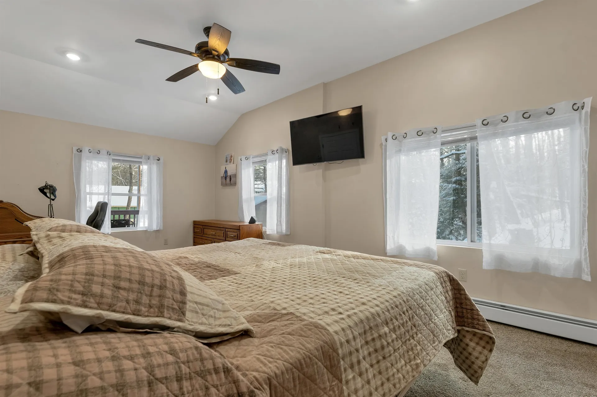 11 E Dunbarton Road Goffstown NH 03045