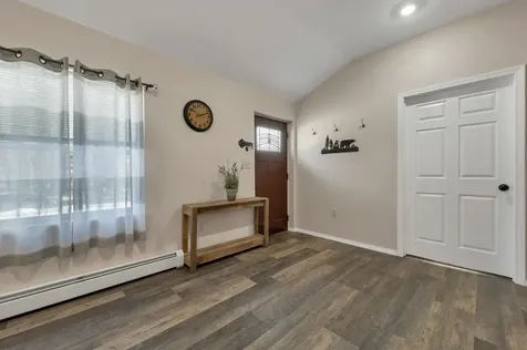 11 E Dunbarton Road Goffstown NH 03045