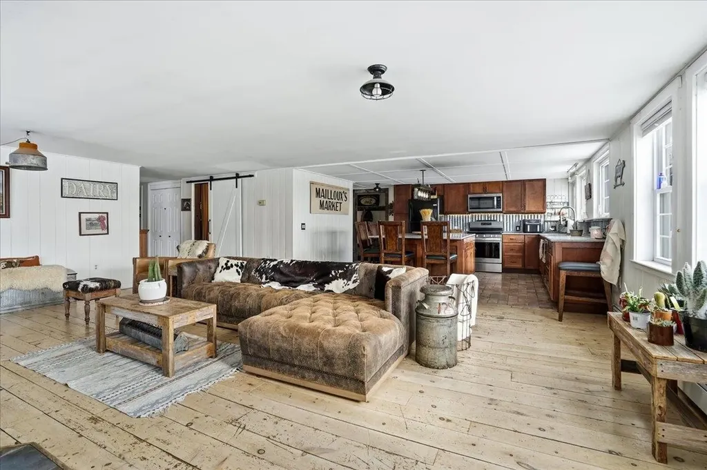 131 Cross Road Weare NH 03281