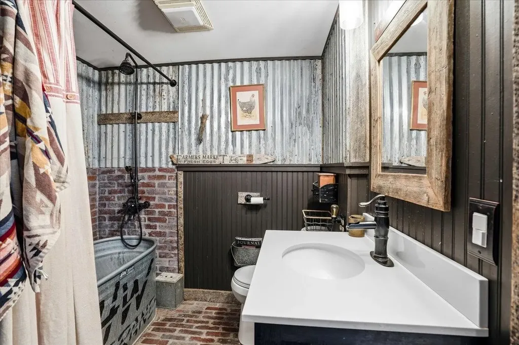 131 Cross Road Weare NH 03281