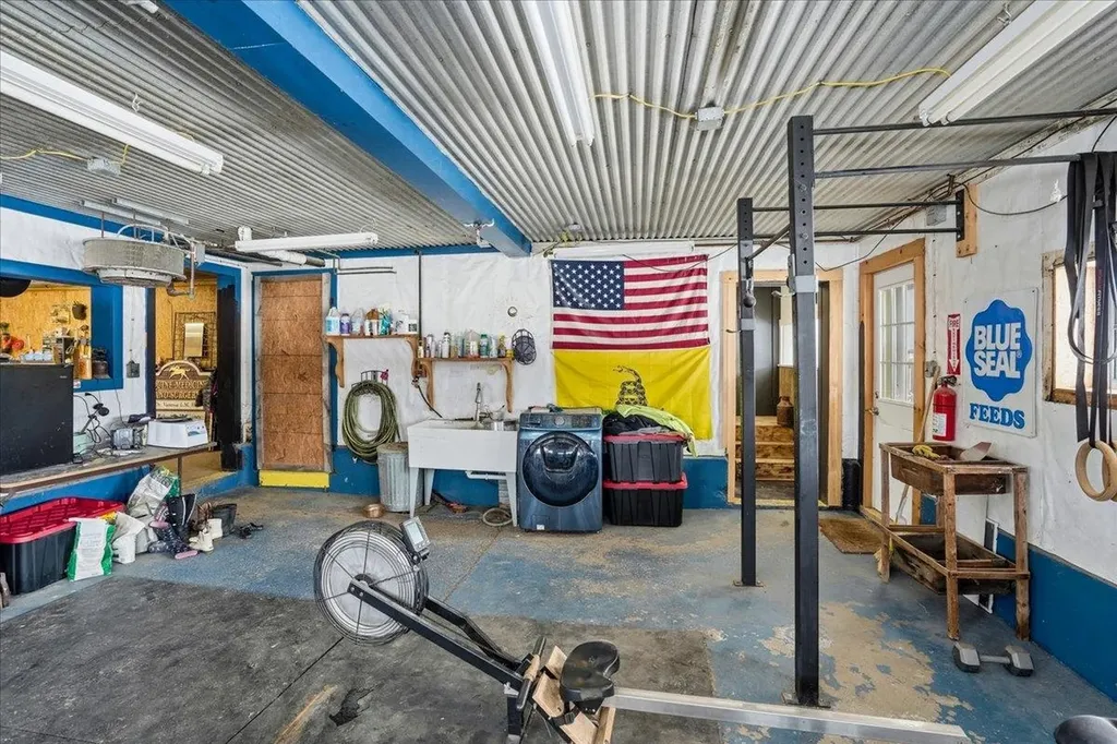 131 Cross Road Weare NH 03281