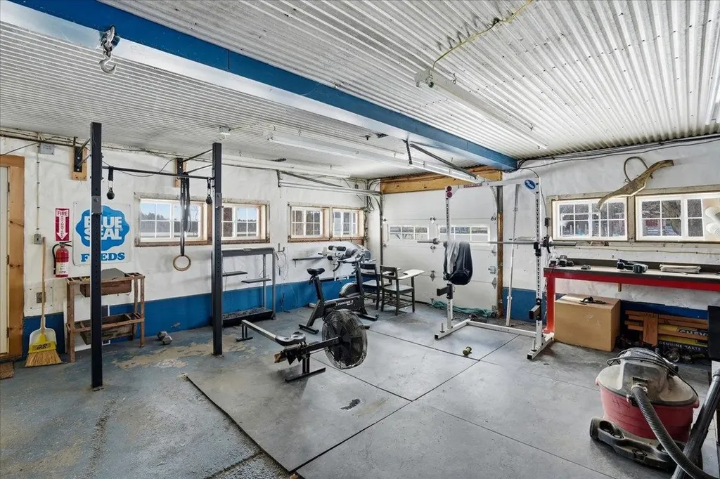 131 Cross Road Weare NH 03281