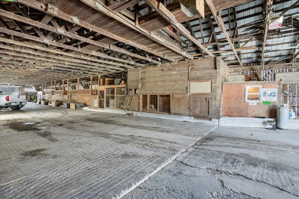 131 Cross Road Weare NH 03281