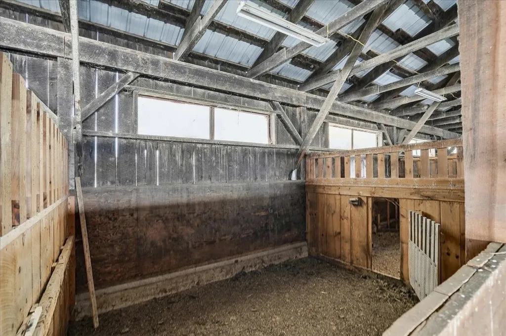 131 Cross Road Weare NH 03281