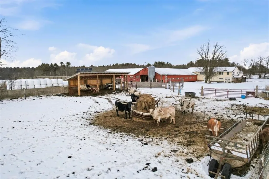 131 Cross Road Weare NH 03281