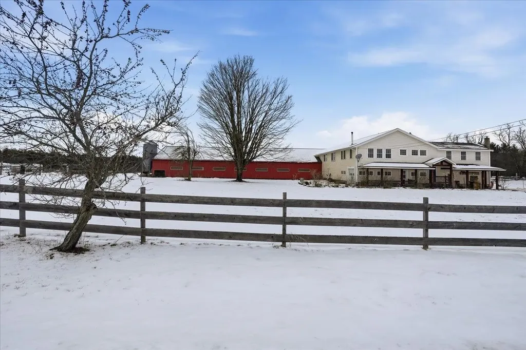 131 Cross Road Weare NH 03281