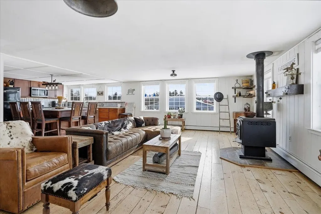 131 Cross Road Weare NH 03281