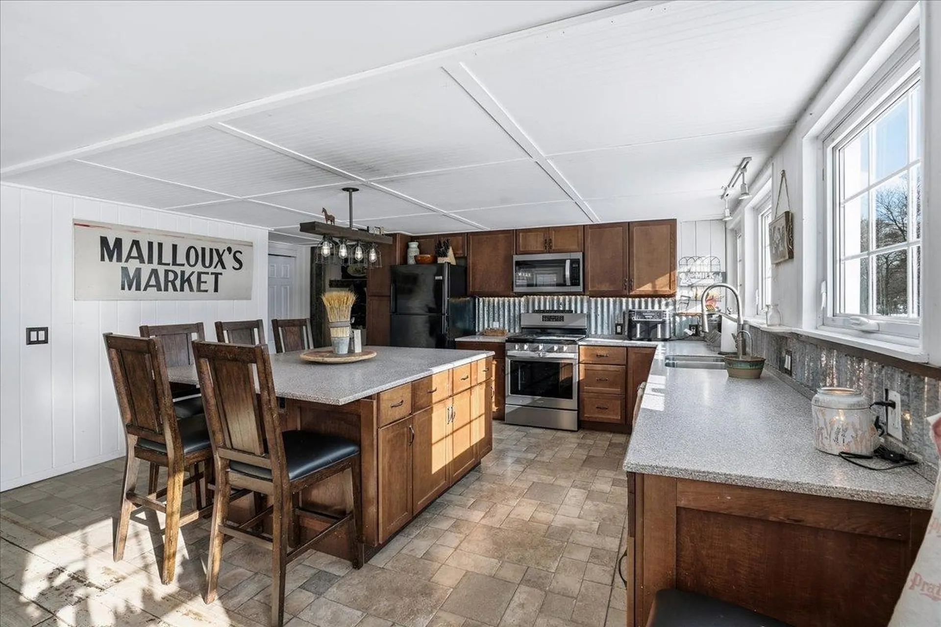 131 Cross Road Weare NH 03281