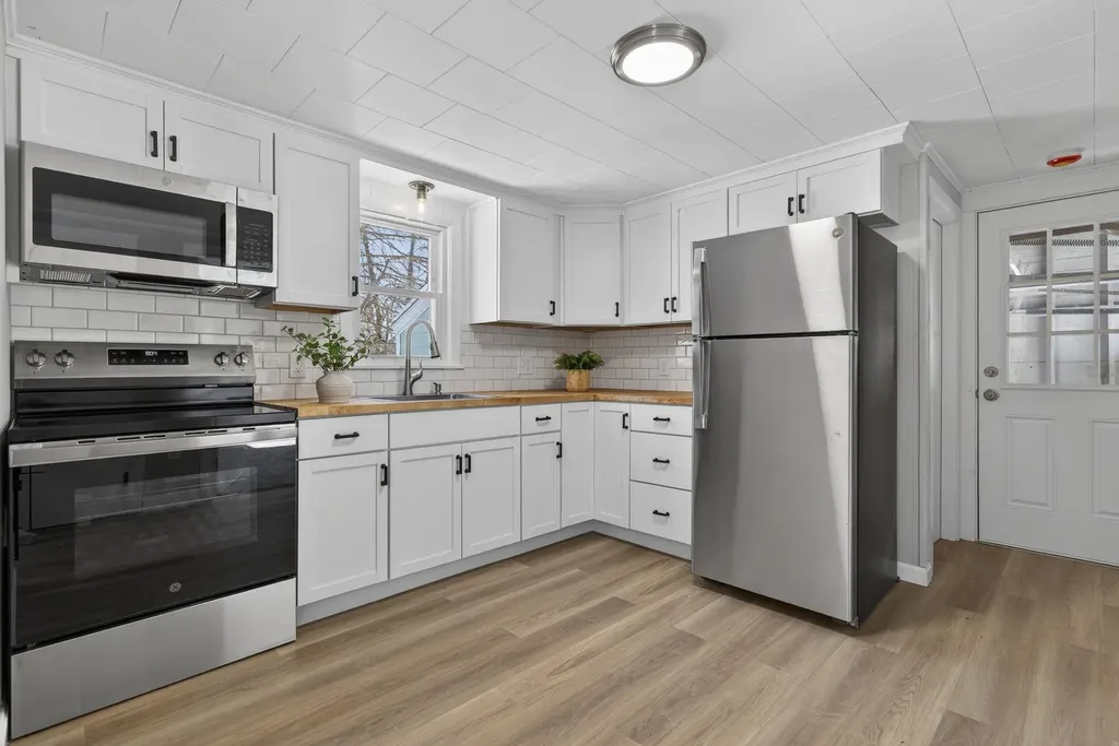 294 Green Street Somersworth NH 03878