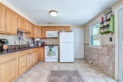 2 Natick Street Nashua NH 03063