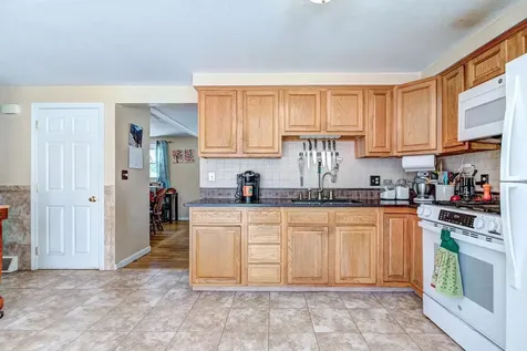 2 Natick Street Nashua NH 03063