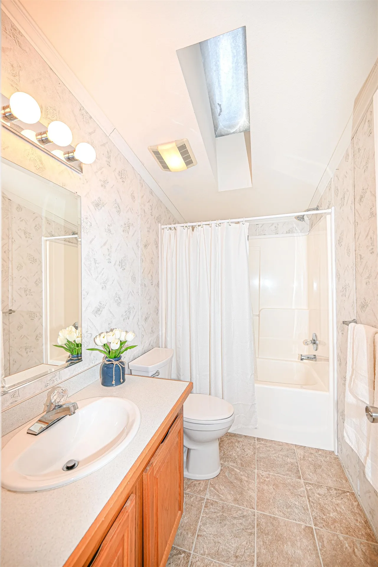 66 Sunset Way Manchester NH 03104