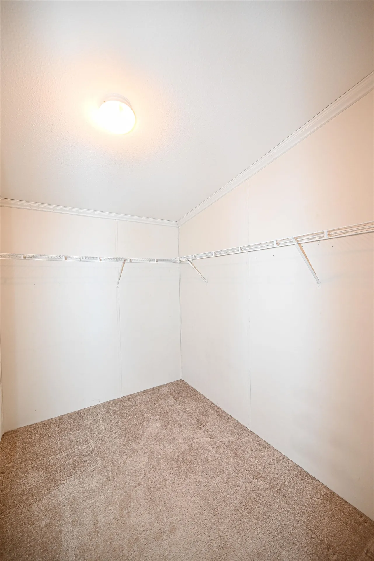 66 Sunset Way Manchester NH 03104