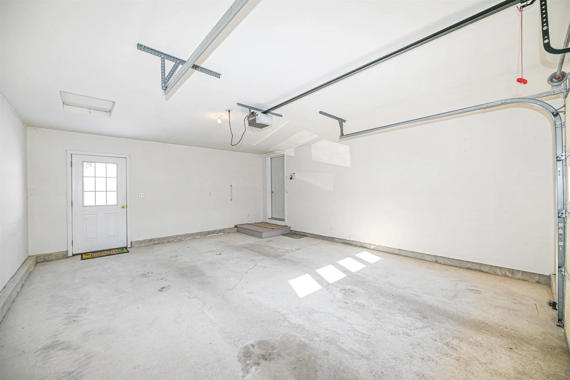 66 Sunset Way Manchester NH 03104