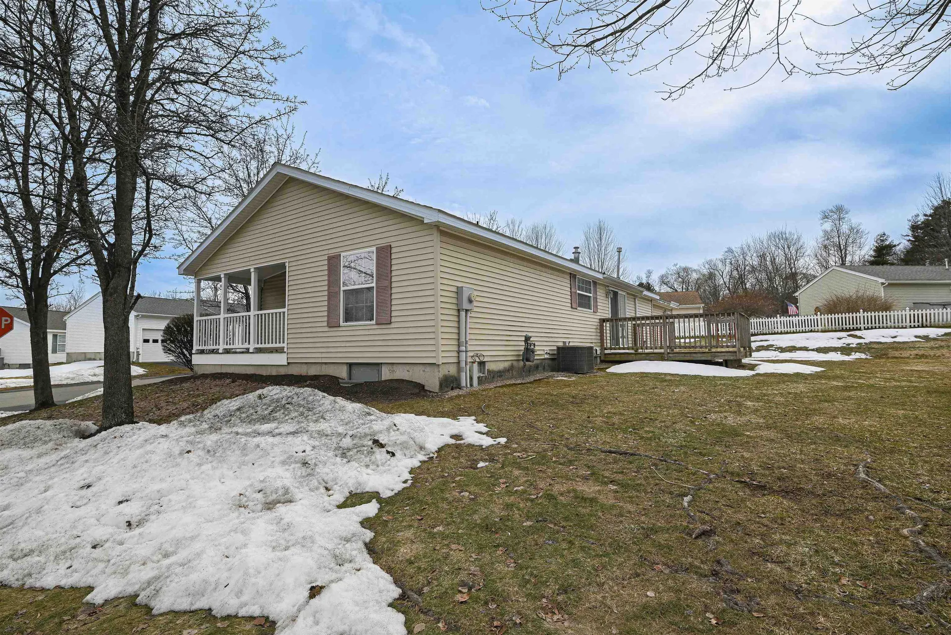 66 Sunset Way Manchester NH 03104