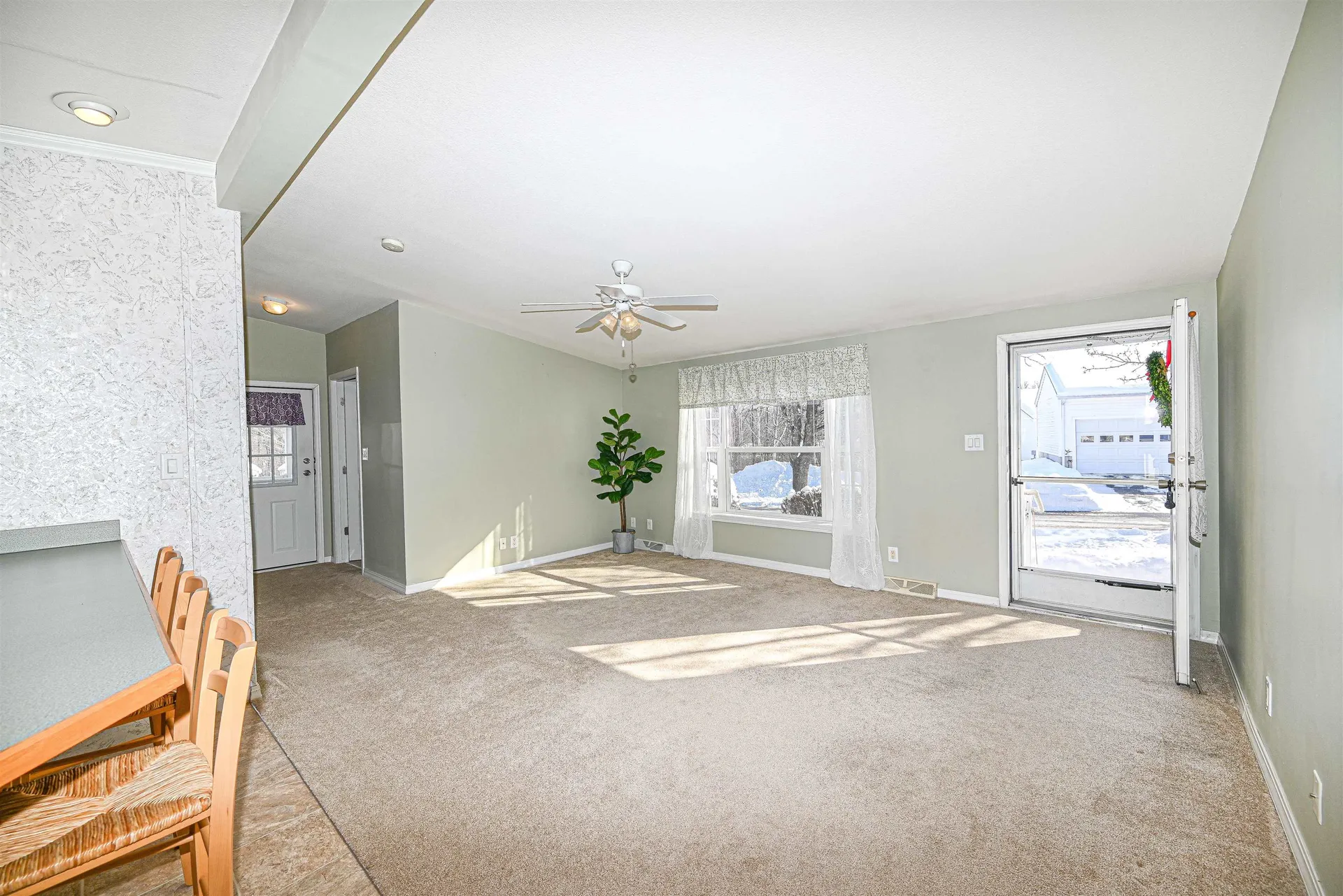 66 Sunset Way Manchester NH 03104
