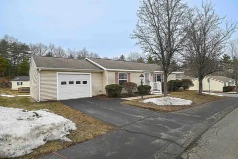 66 Sunset Way Manchester NH 03104
