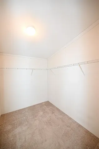 66 Sunset Way Manchester NH 03104