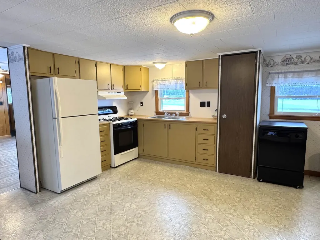 3931 East Hill Road Troy VT 05859