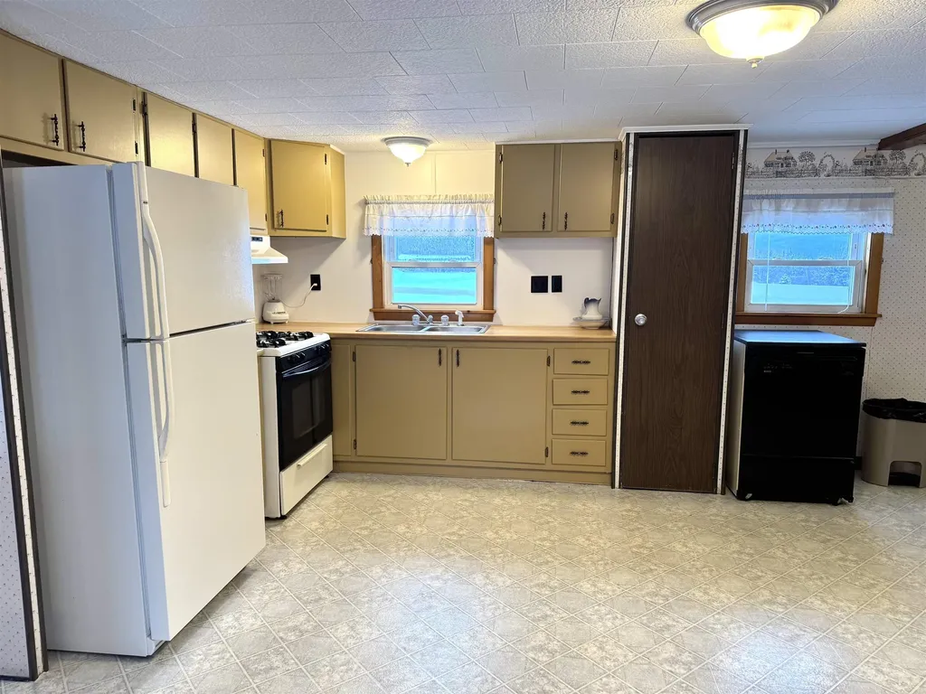 3931 East Hill Road Troy VT 05859