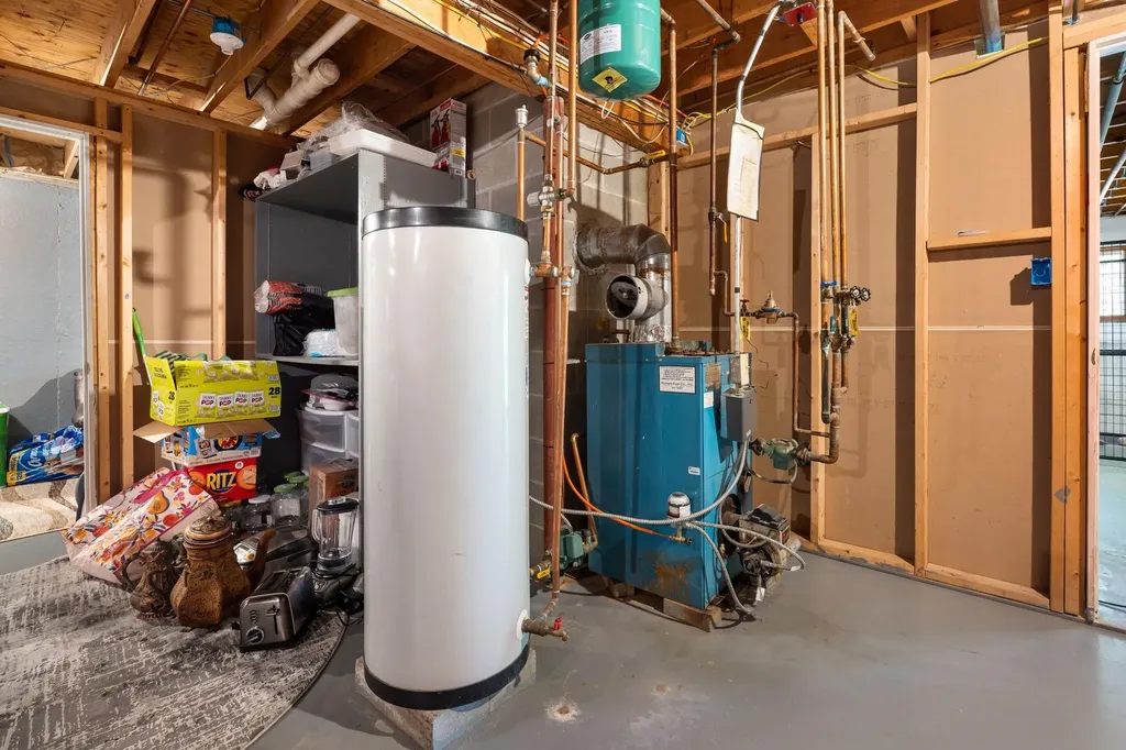 49 Oak Ridge Road Weare NH 03281