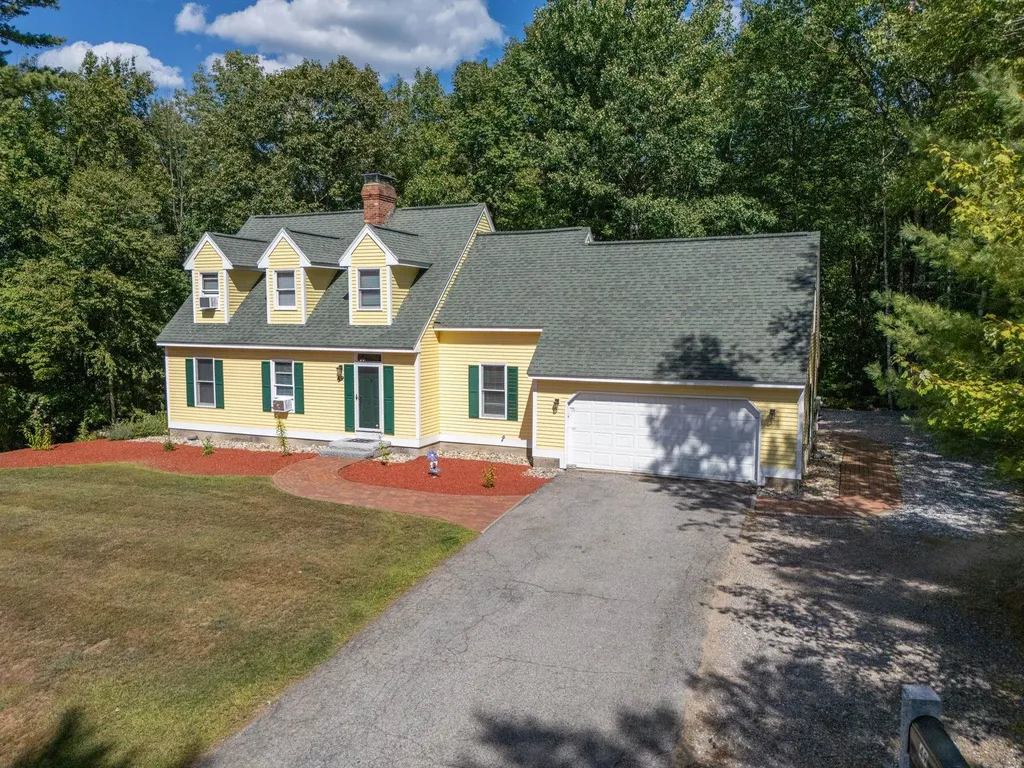 49 Oak Ridge Road Weare NH 03281