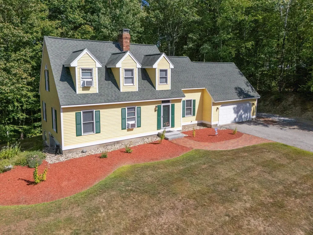 49 Oak Ridge Road Weare NH 03281