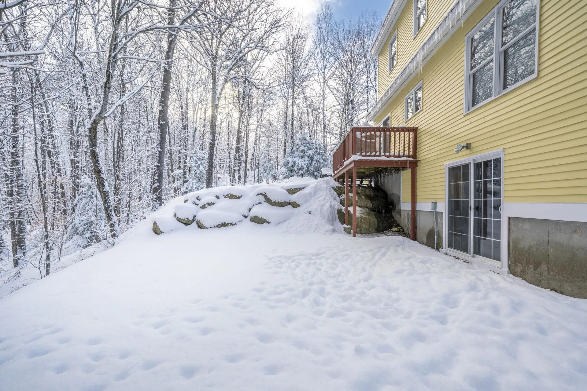 49 Oak Ridge Road Weare NH 03281