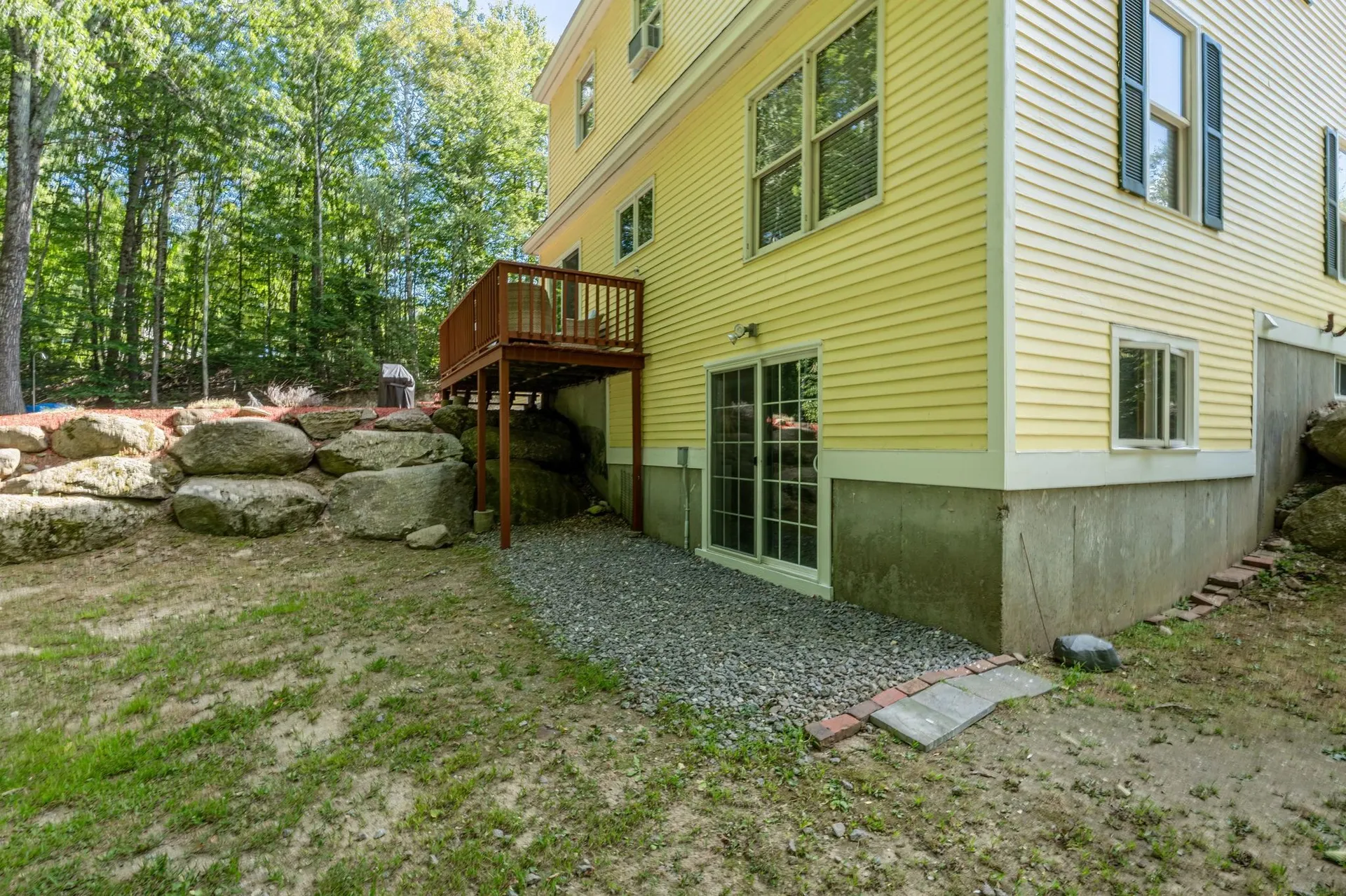 49 Oak Ridge Road Weare NH 03281