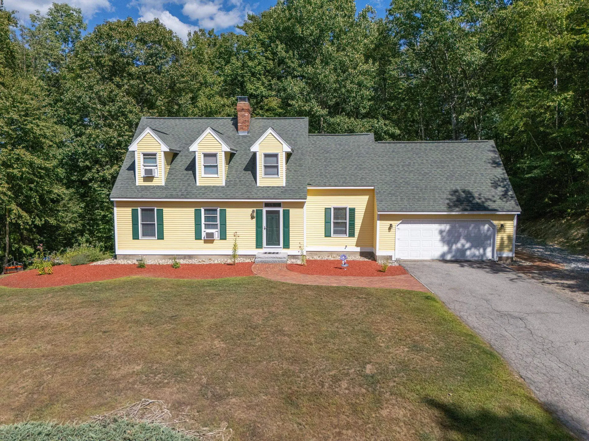 49 Oak Ridge Road Weare NH 03281