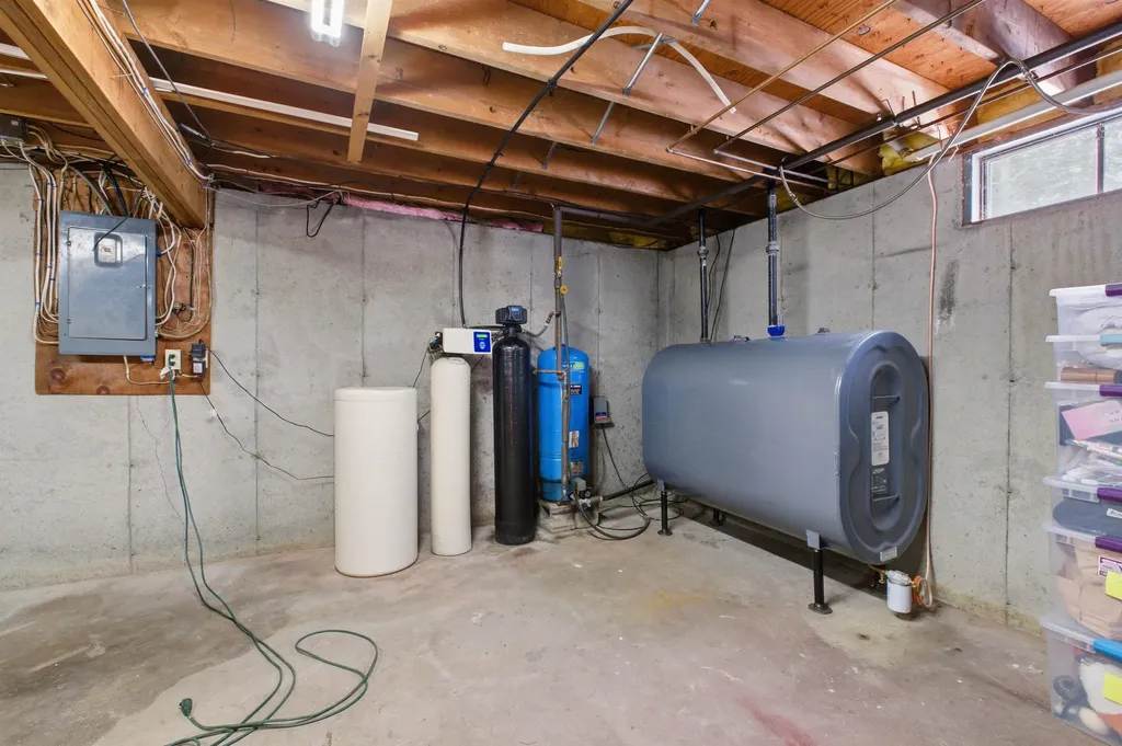 100 Allen Road Bow NH 03304