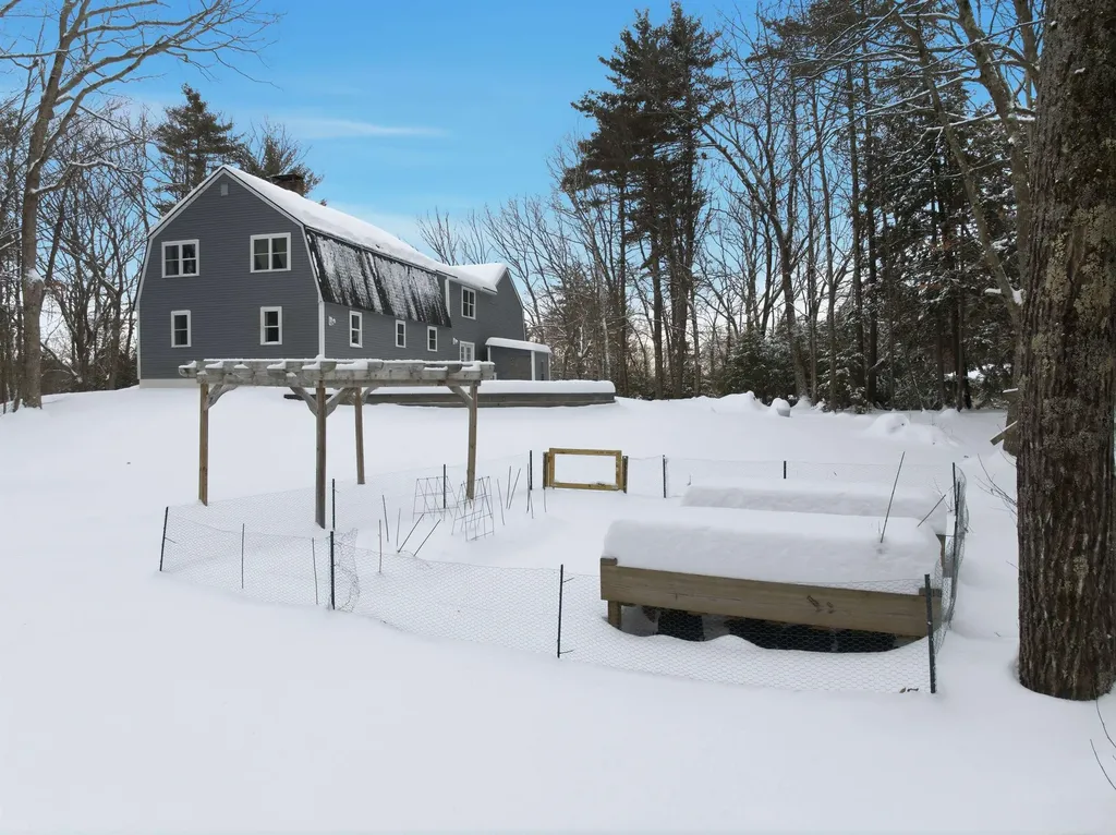 100 Allen Road Bow NH 03304