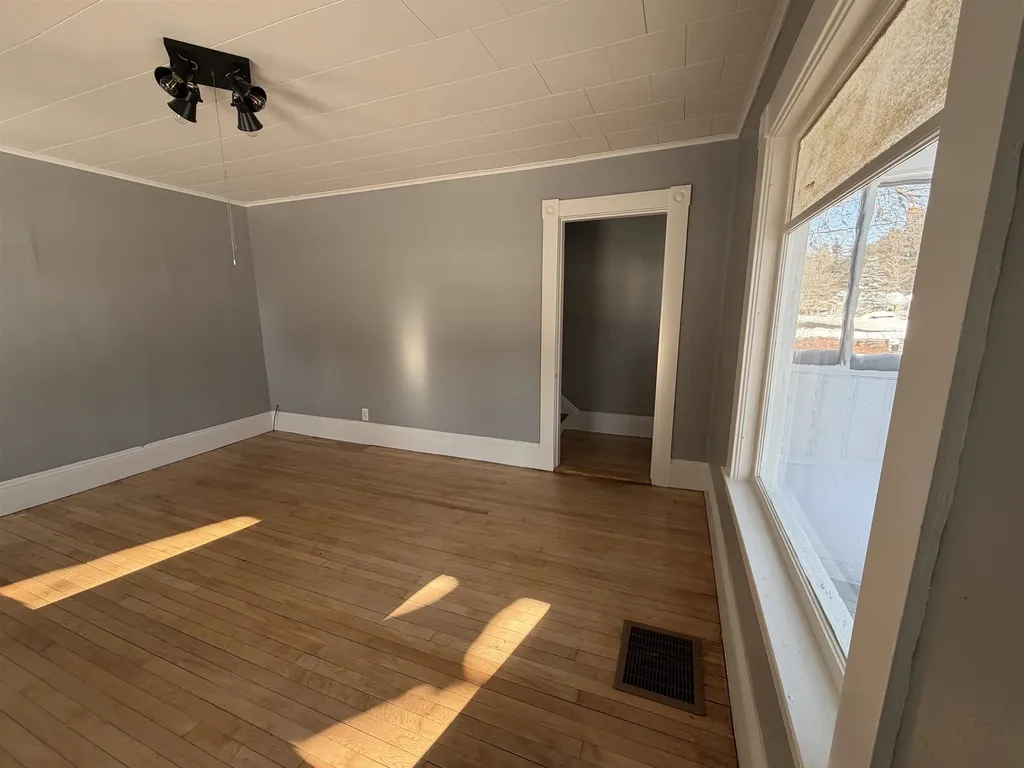 66 Chestnut Hill Road Rochester NH 03867