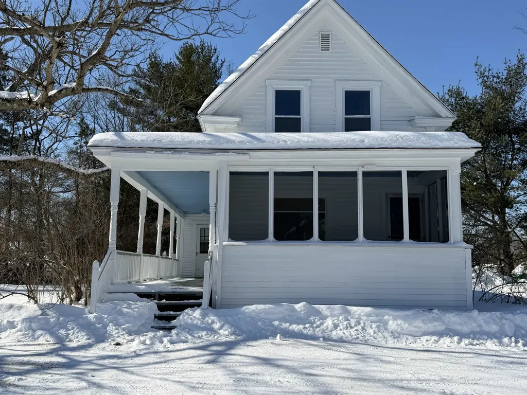 66 Chestnut Hill Road Rochester NH 03867