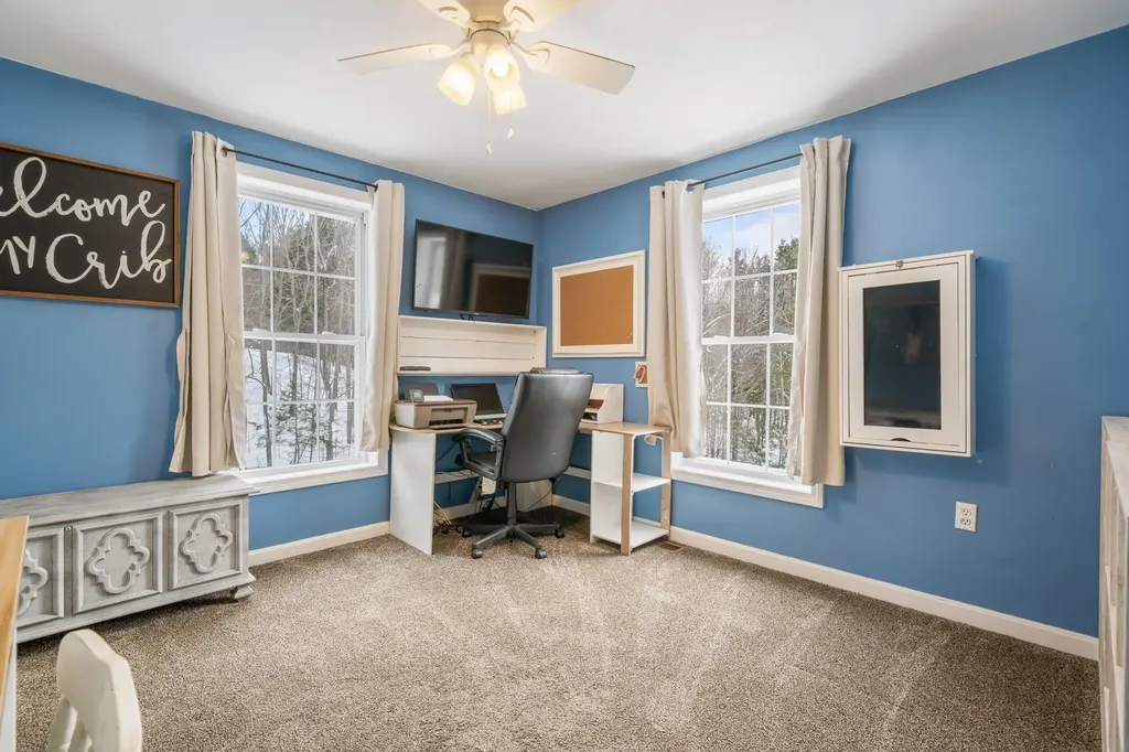 25 Revolutionary Lane Nottingham NH 03290