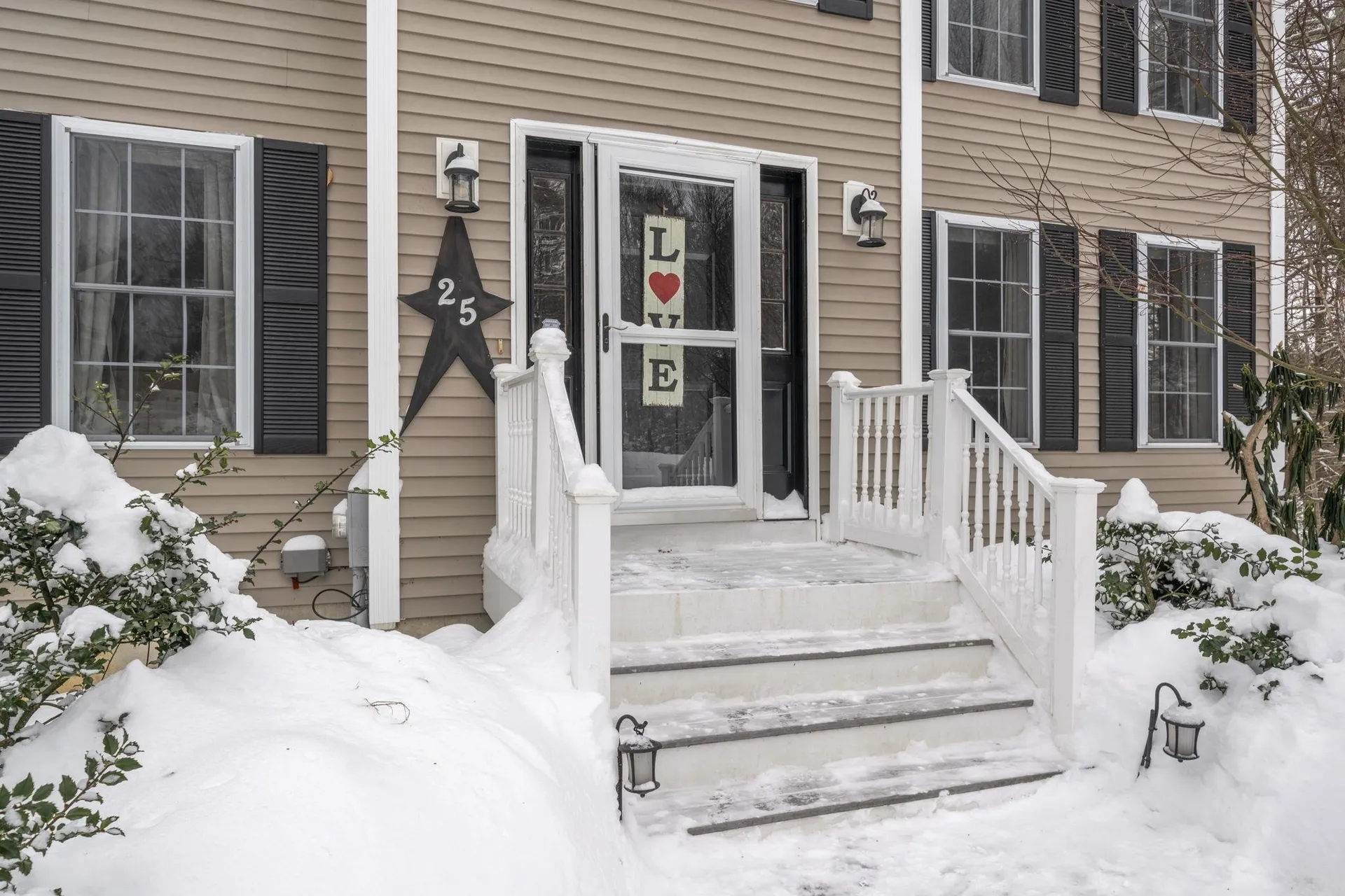 25 Revolutionary Lane Nottingham NH 03290