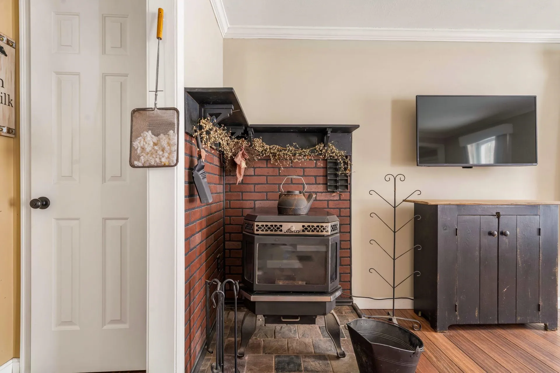 25 Revolutionary Lane Nottingham NH 03290