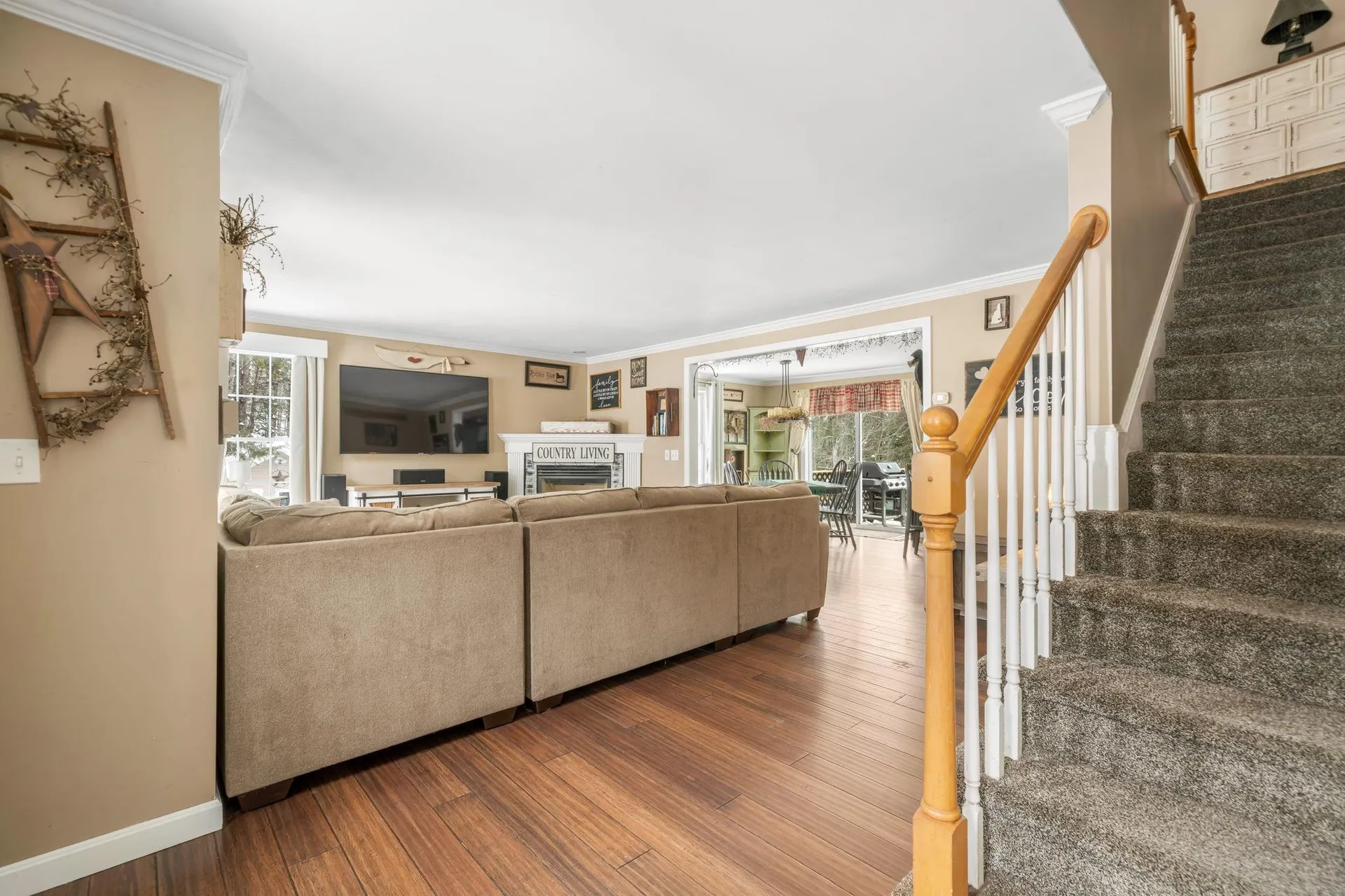 25 Revolutionary Lane Nottingham NH 03290